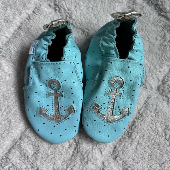 Robeez Other - -Robeez | Soft Leather Blue and Silver Anchor Dot Moccasin | Size 18-24 Months